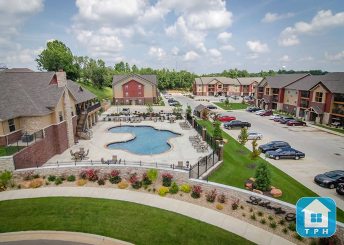 Apartment for rent at 108 Liberty Parkway, Saint Robert, MO 65584