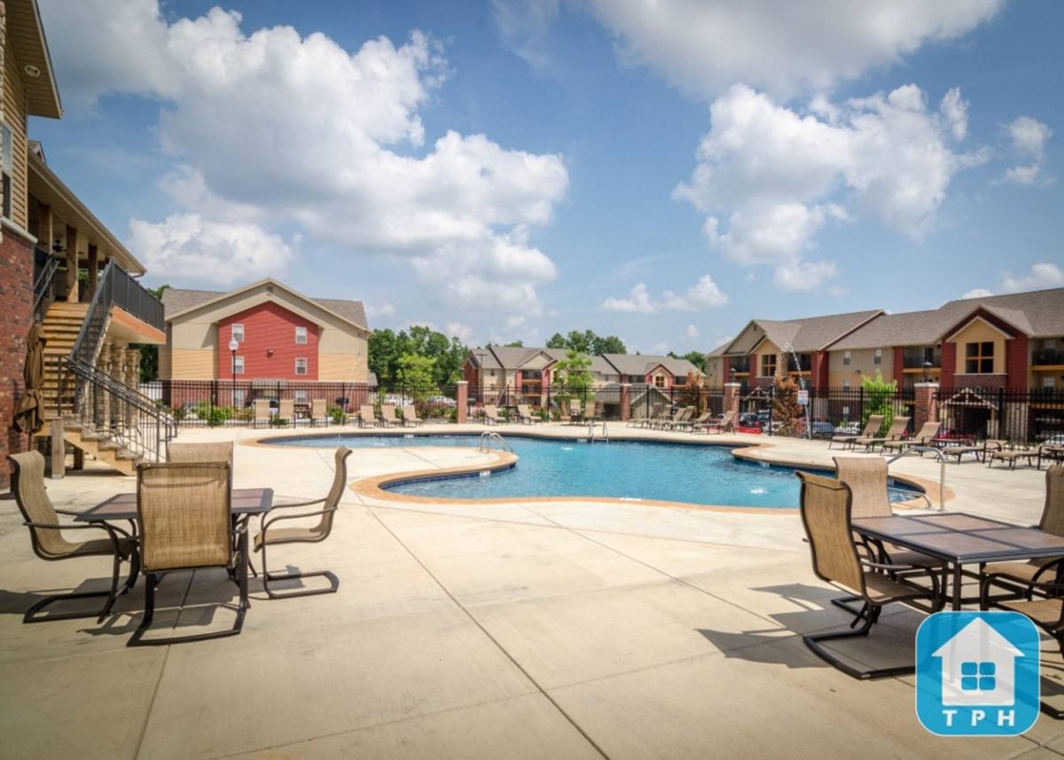 Apartment for rent at 108 Liberty Parkway, Saint Robert, MO 65584
