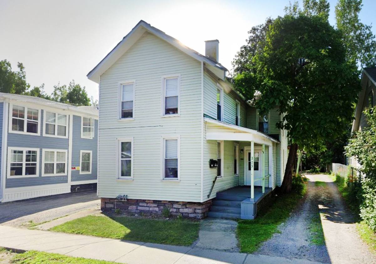 Apartment for rent at 273 N St, Burlington, VT 05401