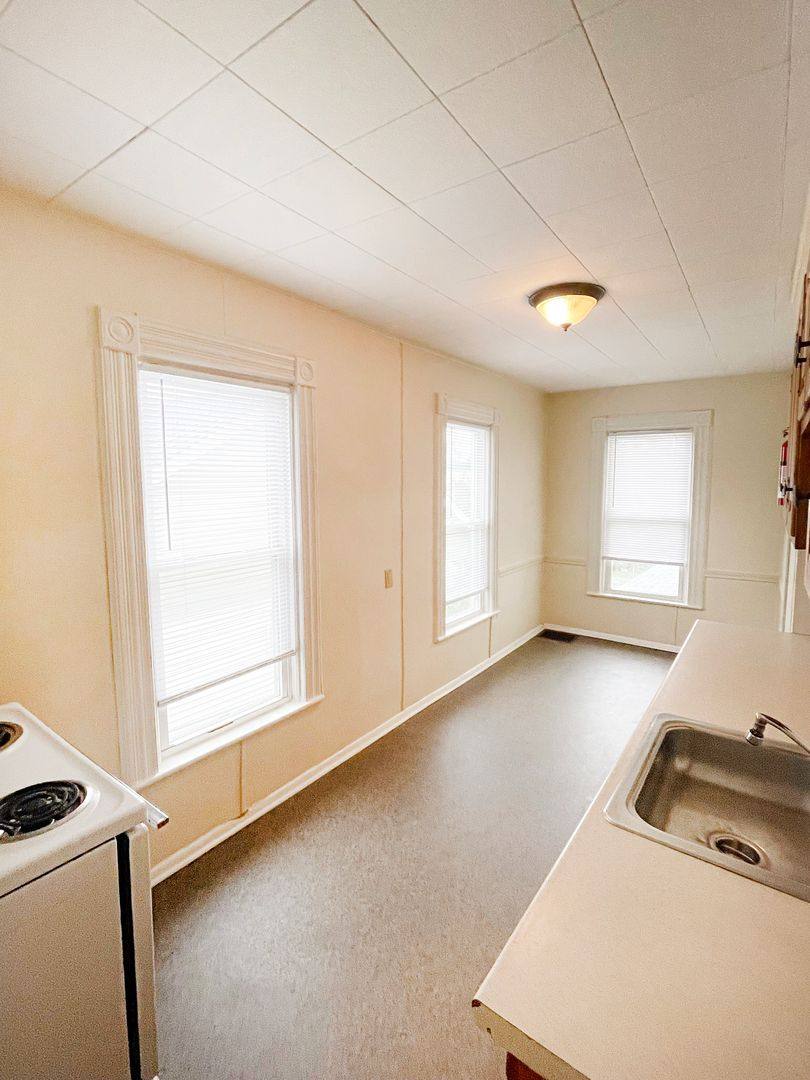 Apartment for rent at 273 N St, Burlington, VT 05401