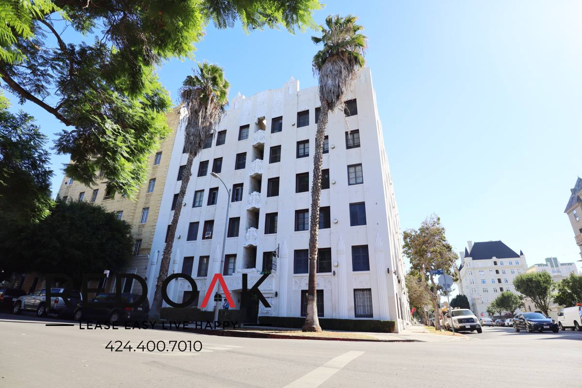 Apartment for rent at 854 S Oxford Ave #110, Los Angeles, CA 90005