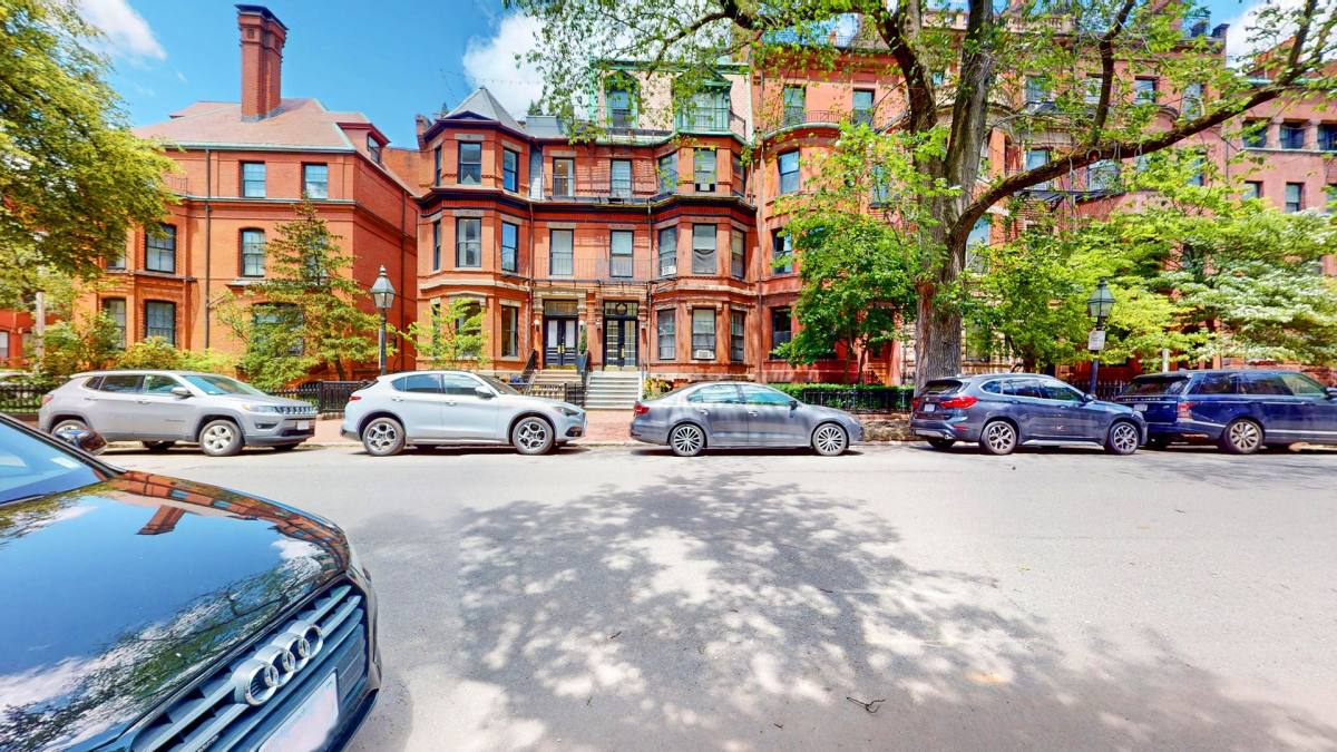 Apartment for rent at 281 Marlborough #H, Boston, MA 02116