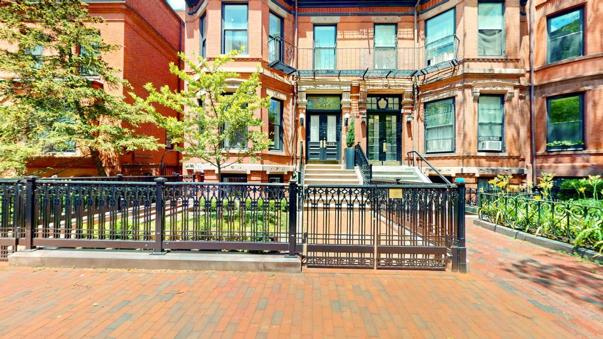 Apartment for rent at 281 Marlborough #H, Boston, MA 02116