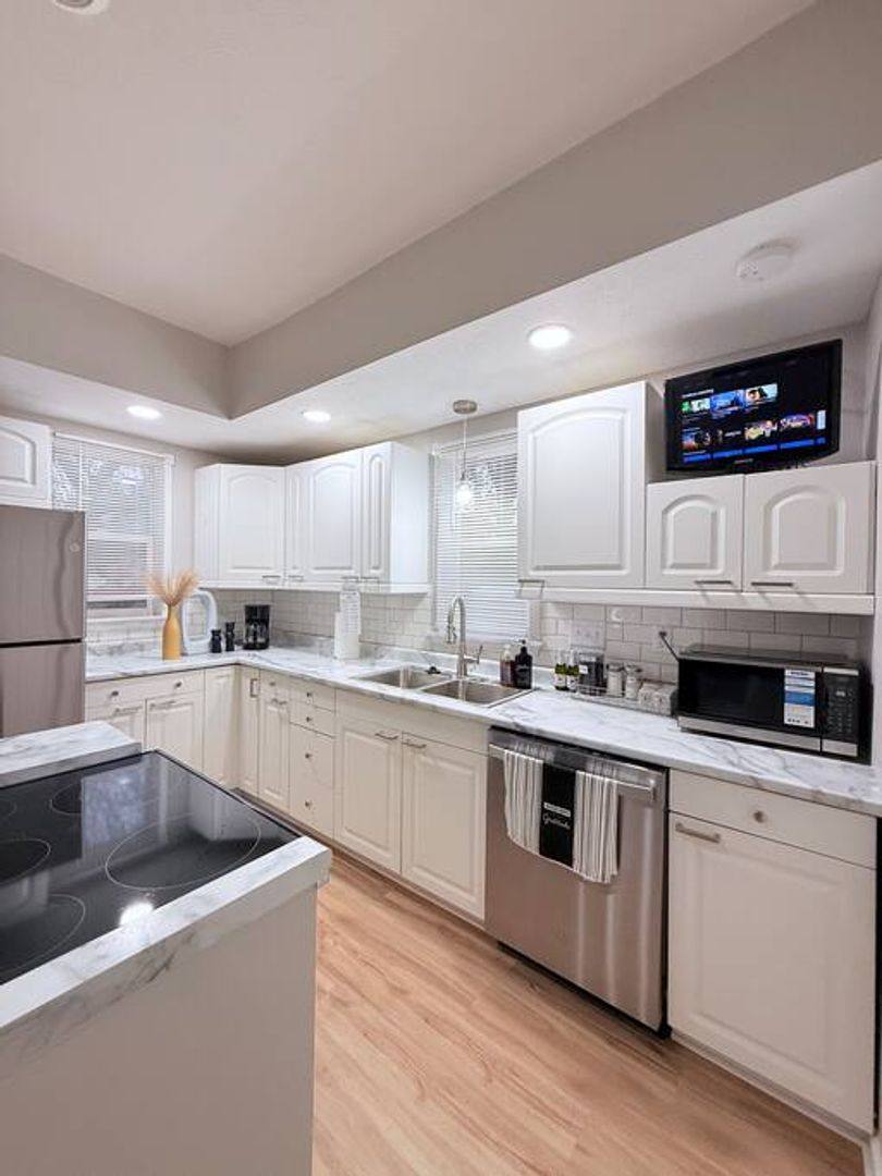 House for rent at 825 No 30th St, Lincoln, NE 68503