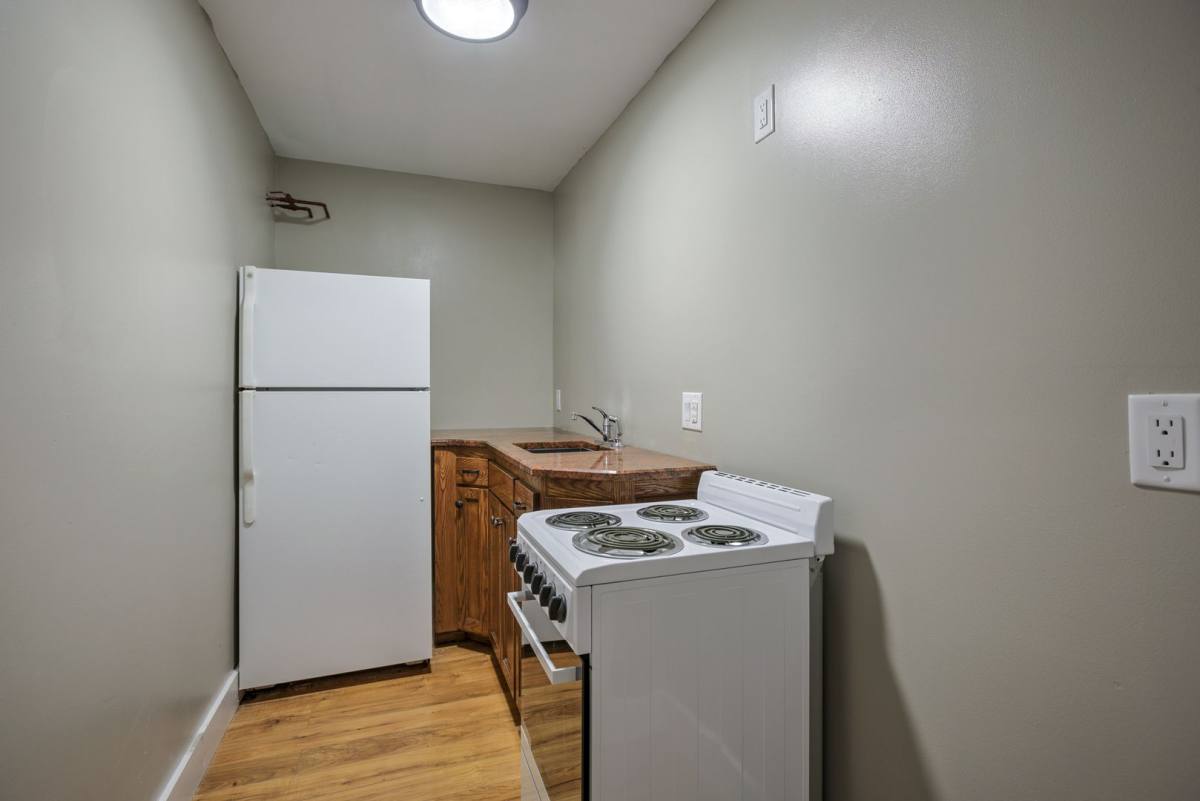 Apartment for rent at 606 S 32nd Ave, Omaha, NE 68105