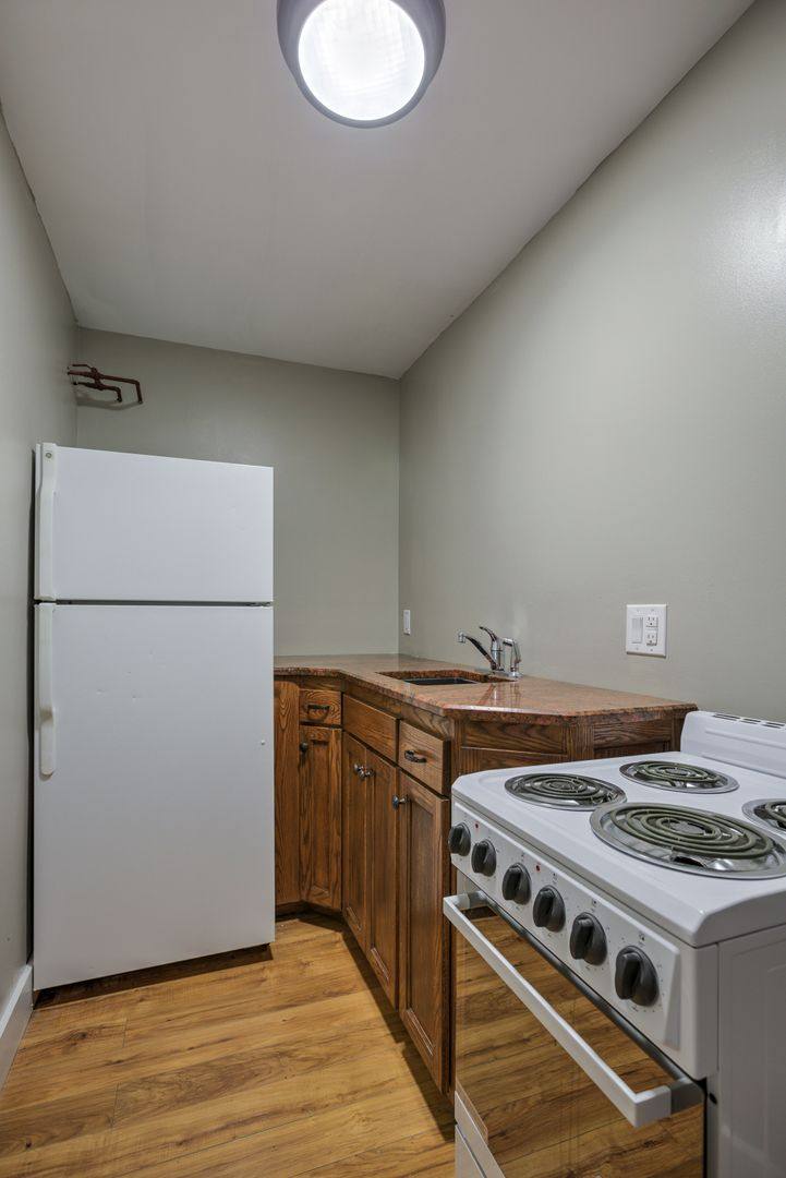 Apartment for rent at 606 S 32nd Ave, Omaha, NE 68105