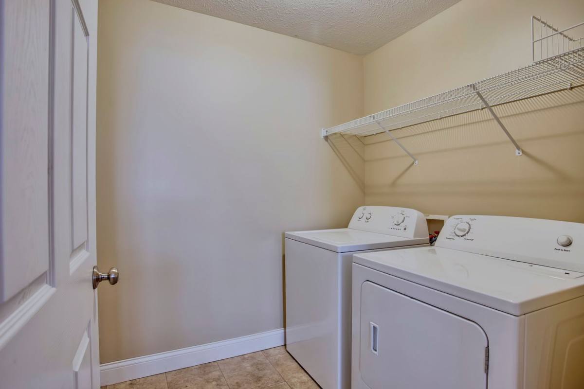 Townhouse for rent at 606 Sunflower St #A, Savoy, IL 61874