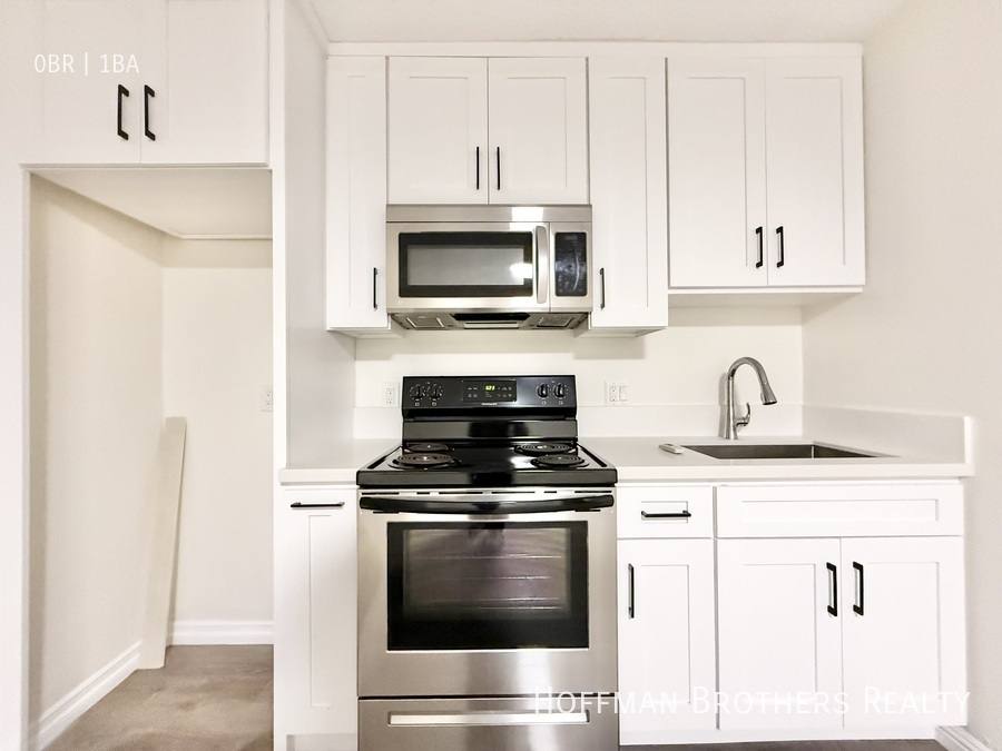 Apartment for rent at 13059 Oxnard St #104, Van Nuys, CA 91401