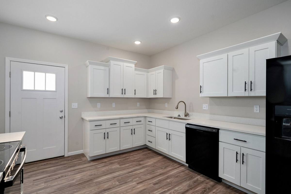 Apartment for rent at 308 S Hampton Ave, Springfield, MO 65806