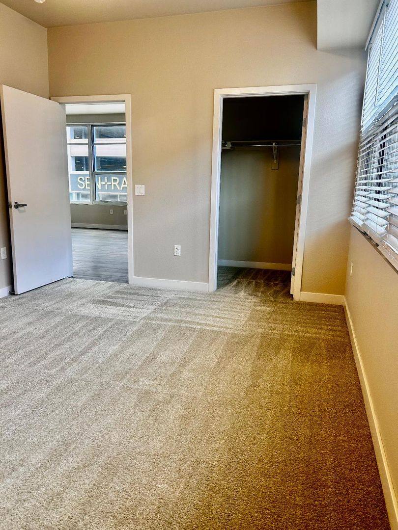 Apartment for rent at 1850 Chestnut Place, Denver, CO 80202