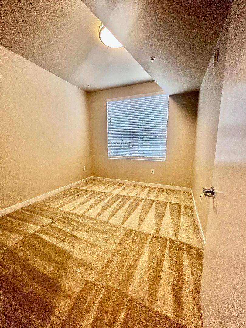 Apartment for rent at 1850 Chestnut Place, Denver, CO 80202