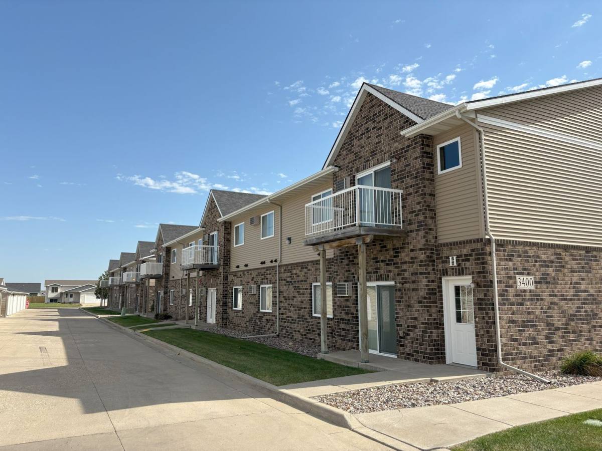 Apartment for rent at 3333-3401 8th St NE 3344-3400 7th, Minot, ND 58703