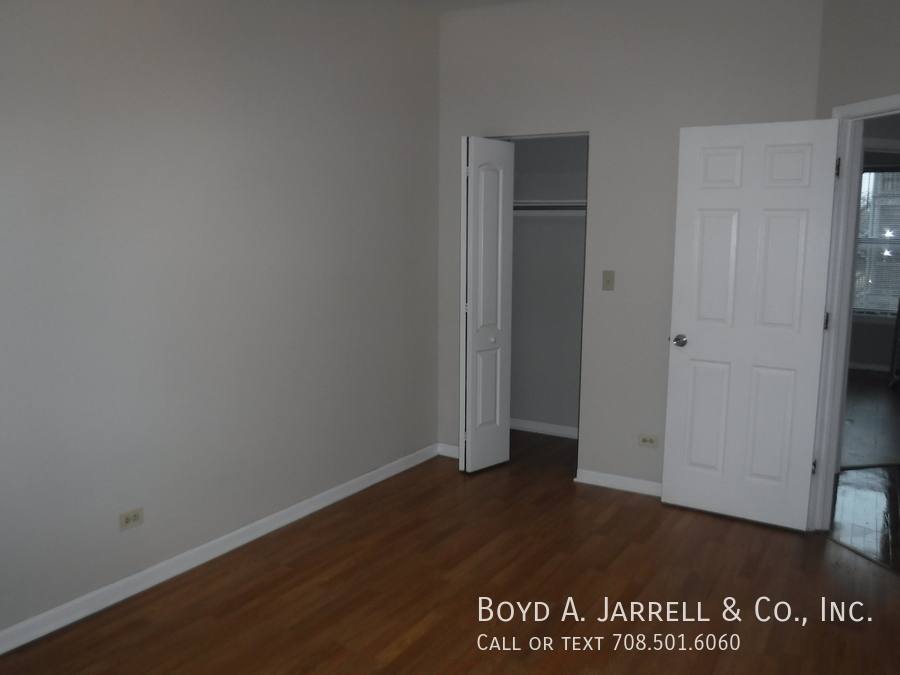 Apartment for rent at 5657 S Indiana Ave - 2nd #98 5657-2, Chicago, IL 60637