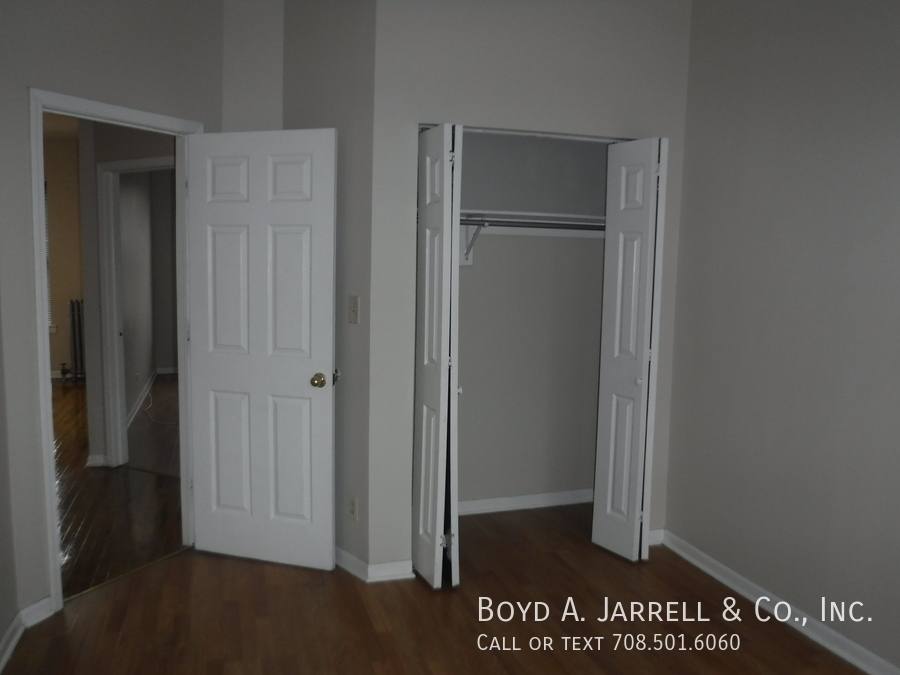 Apartment for rent at 5657 S Indiana Ave - 2nd #98 5657-2, Chicago, IL 60637