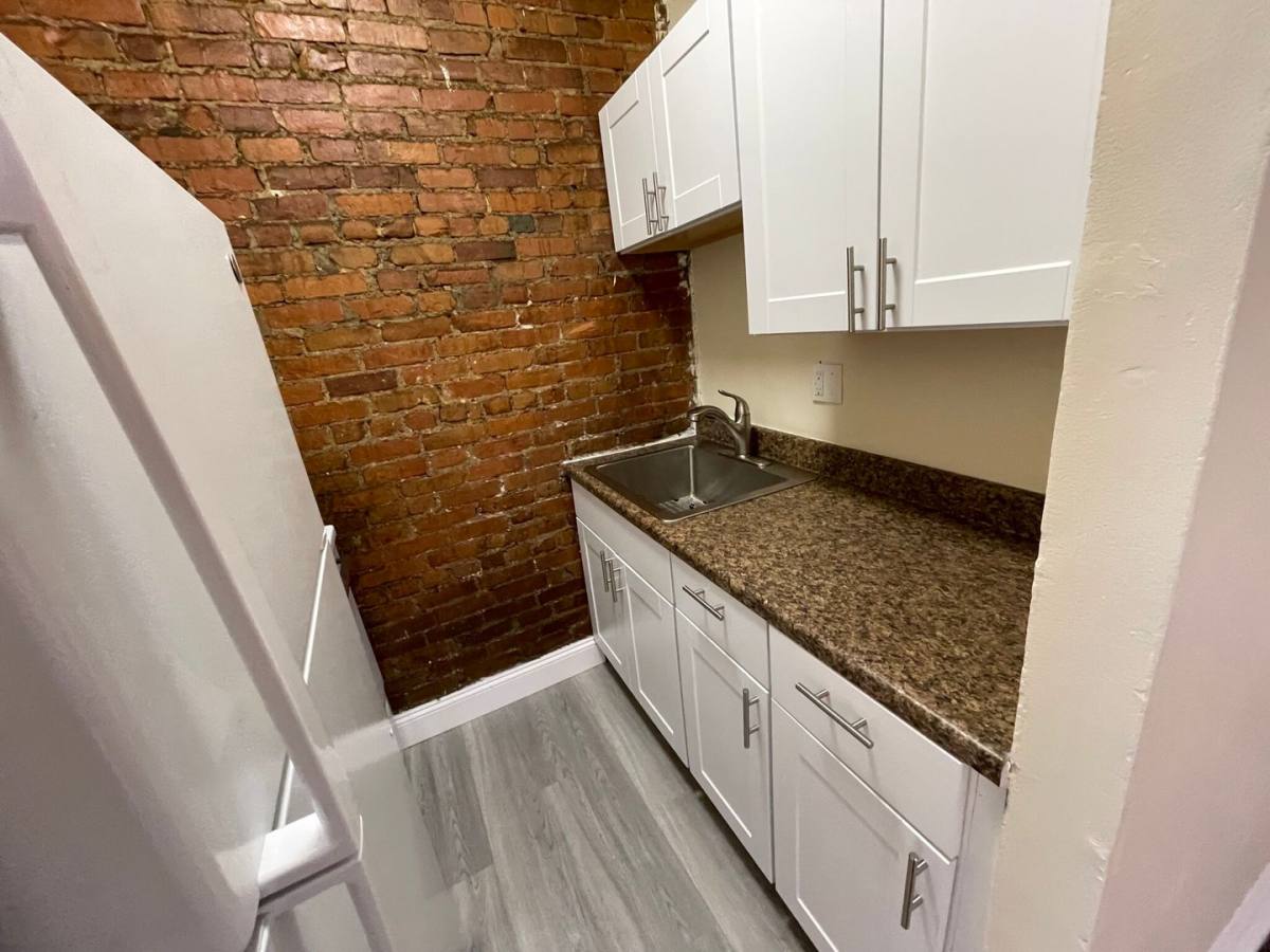 Apartment for rent at 887 Huntington Ave #4D, Boston, MA 02115