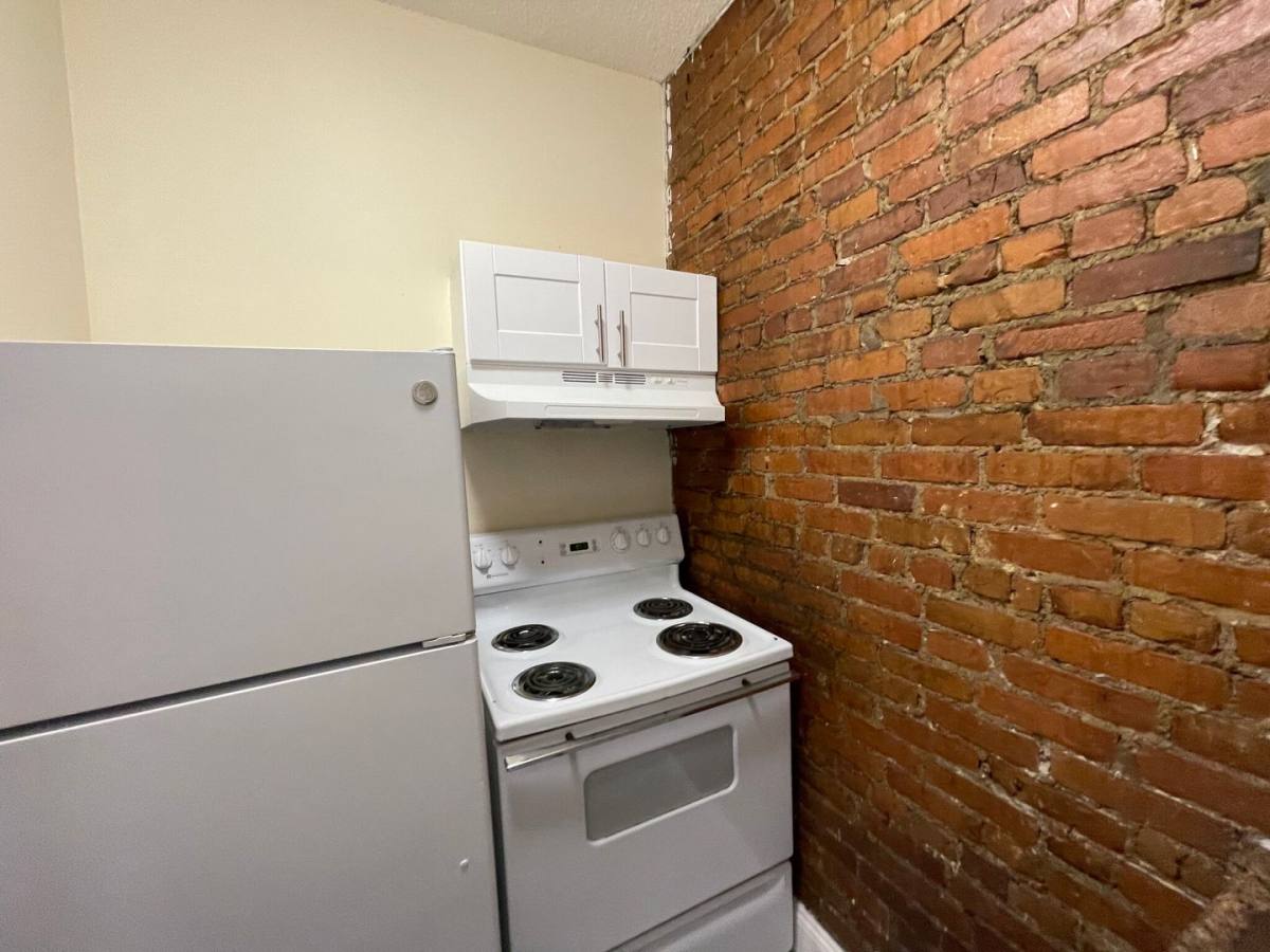 Apartment for rent at 887 Huntington Ave #4D, Boston, MA 02115