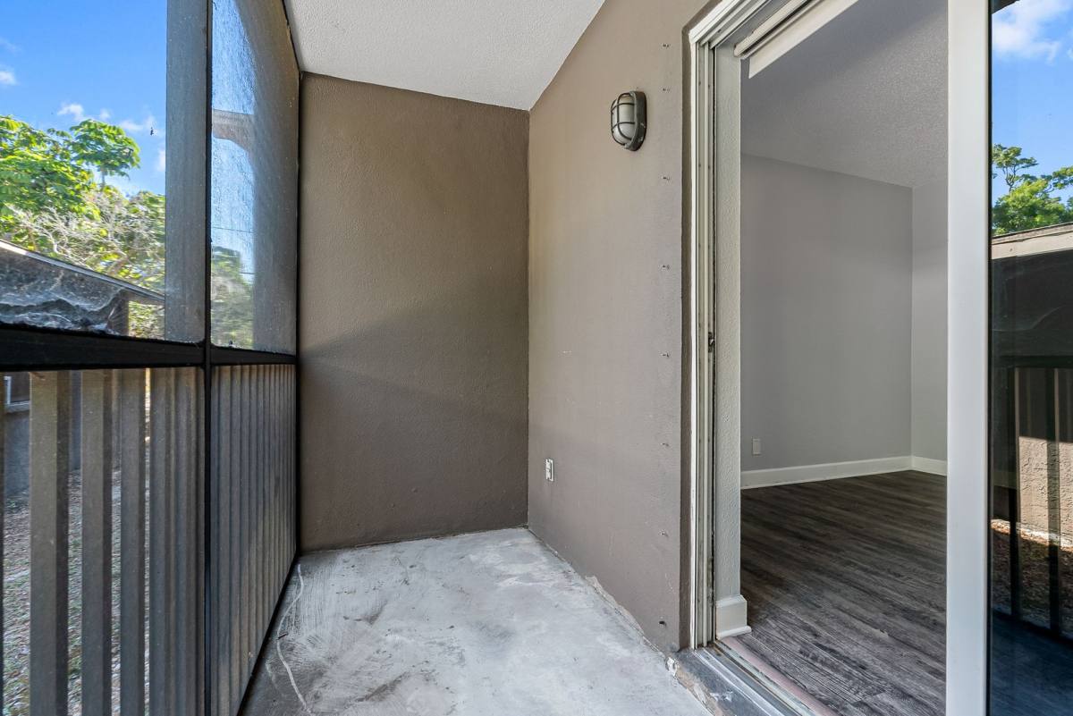 Apartment for rent at 263 14th St NW, Largo, FL 33770