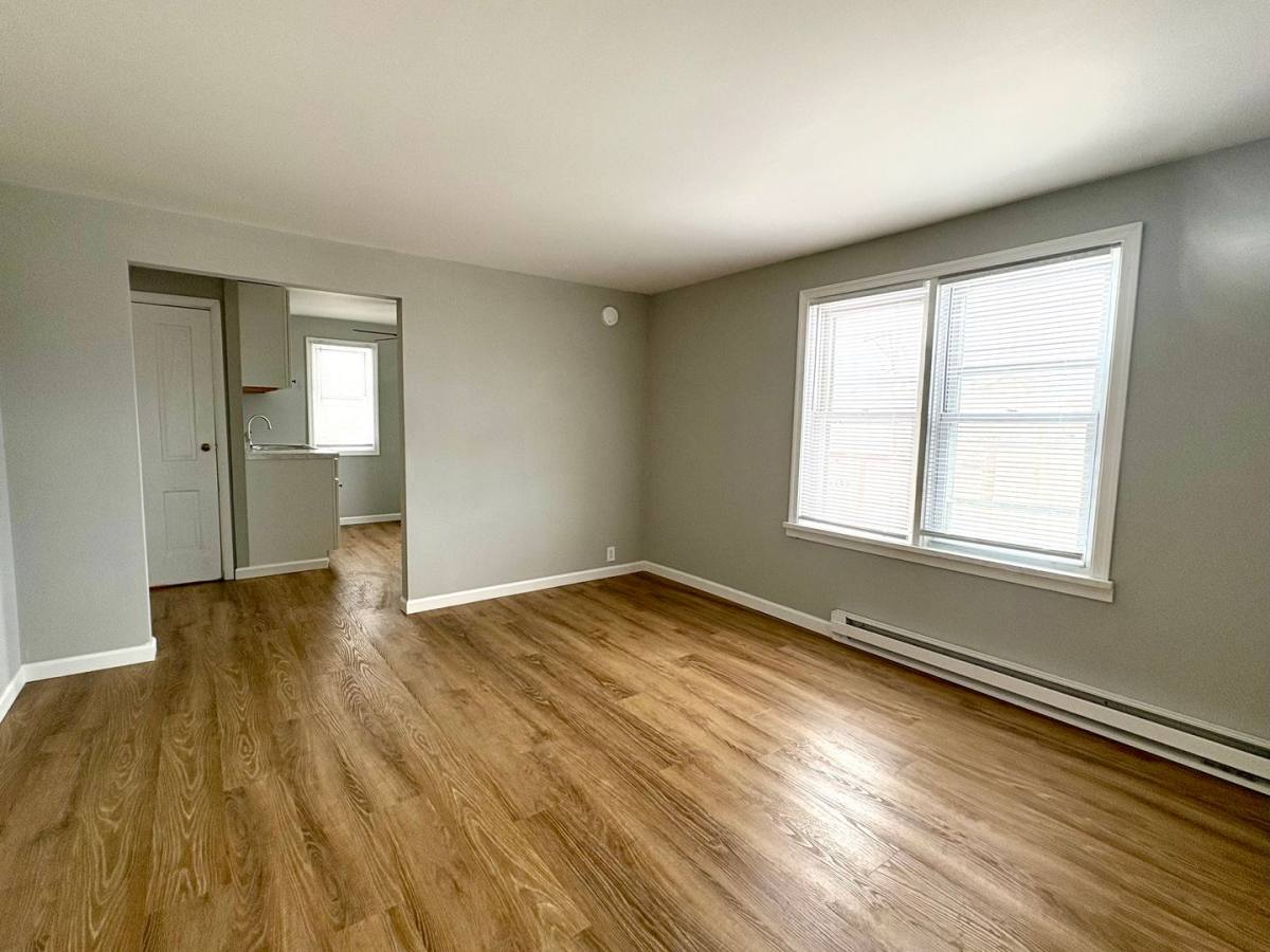 Apartment for rent at 302-308 W Main St, Palmyra, PA 17078