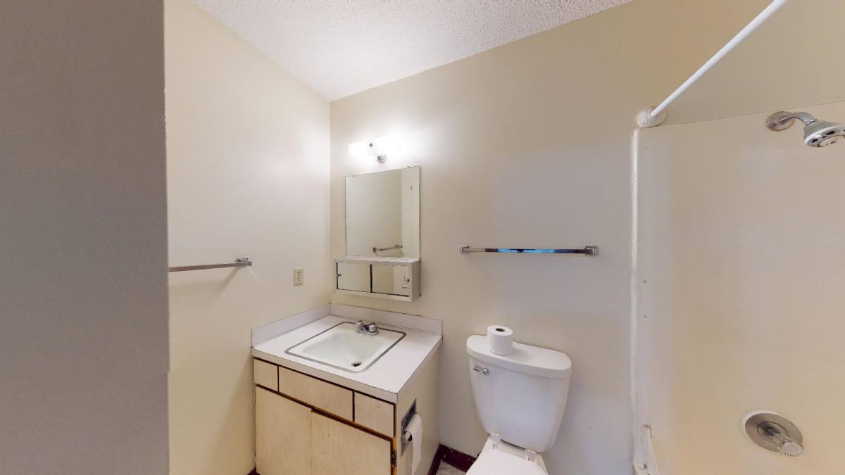 House for rent at 3103 E 7th St, Des Moines, IA 50316