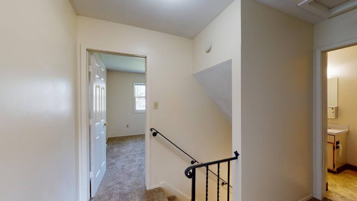 House for rent at 3103 E 7th St, Des Moines, IA 50316