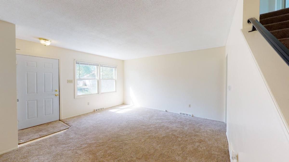 House for rent at 3103 E 7th St, Des Moines, IA 50316