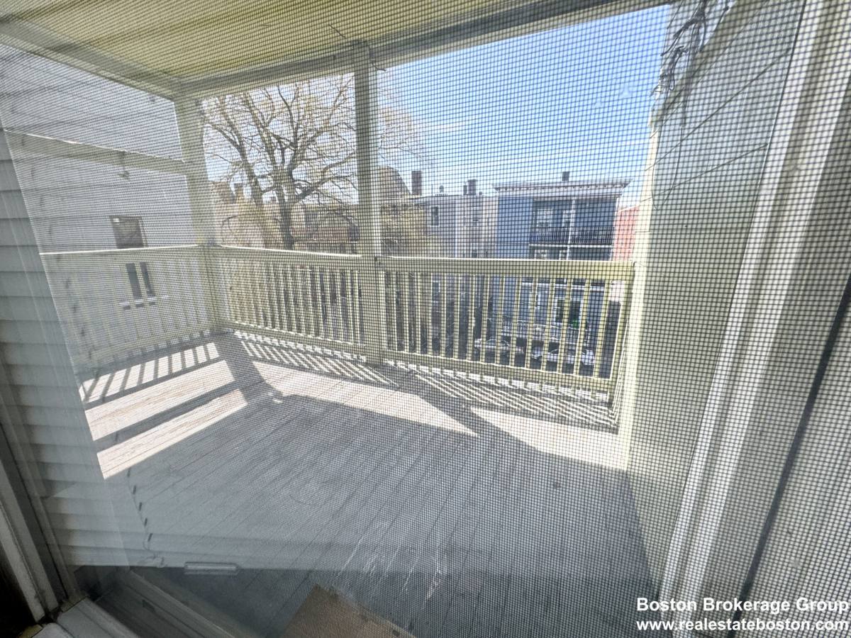 Apartment for rent at 20 Howell St #3, Dorchester, MA 02125