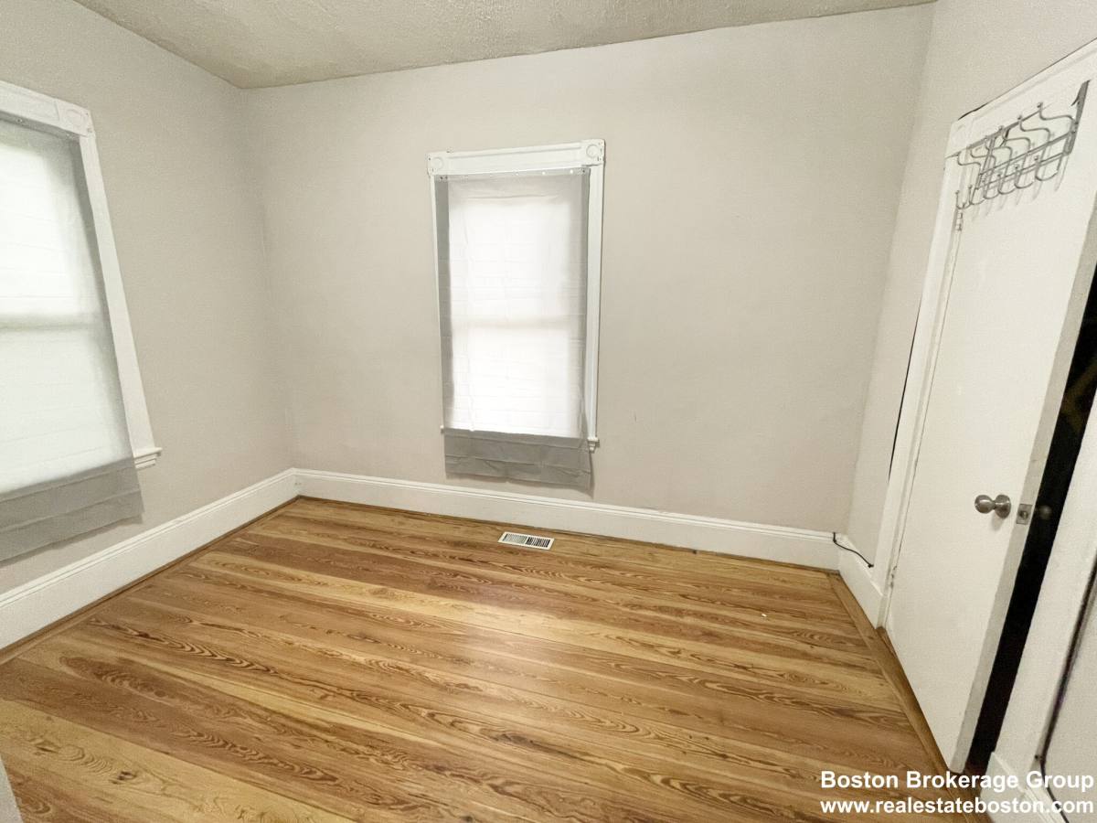 Apartment for rent at 10 Wave Ave #1, Dorchester, MA 02125