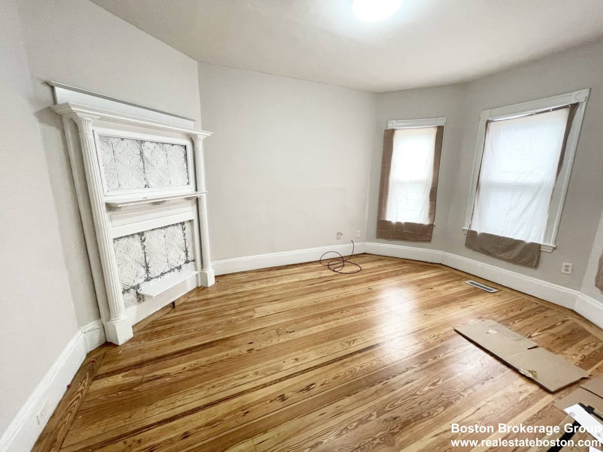 Apartment for rent at 10 Wave Ave #1, Dorchester, MA 02125