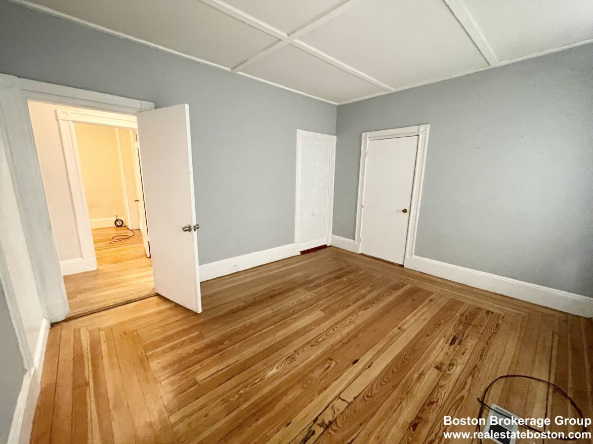 Apartment for rent at 10 Wave Ave #1, Dorchester, MA 02125
