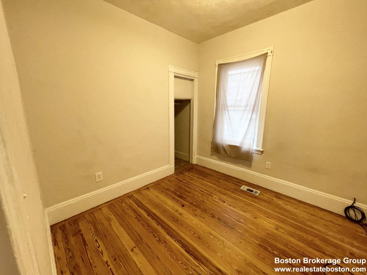 Apartment for rent at 10 Wave Ave #1, Dorchester, MA 02125