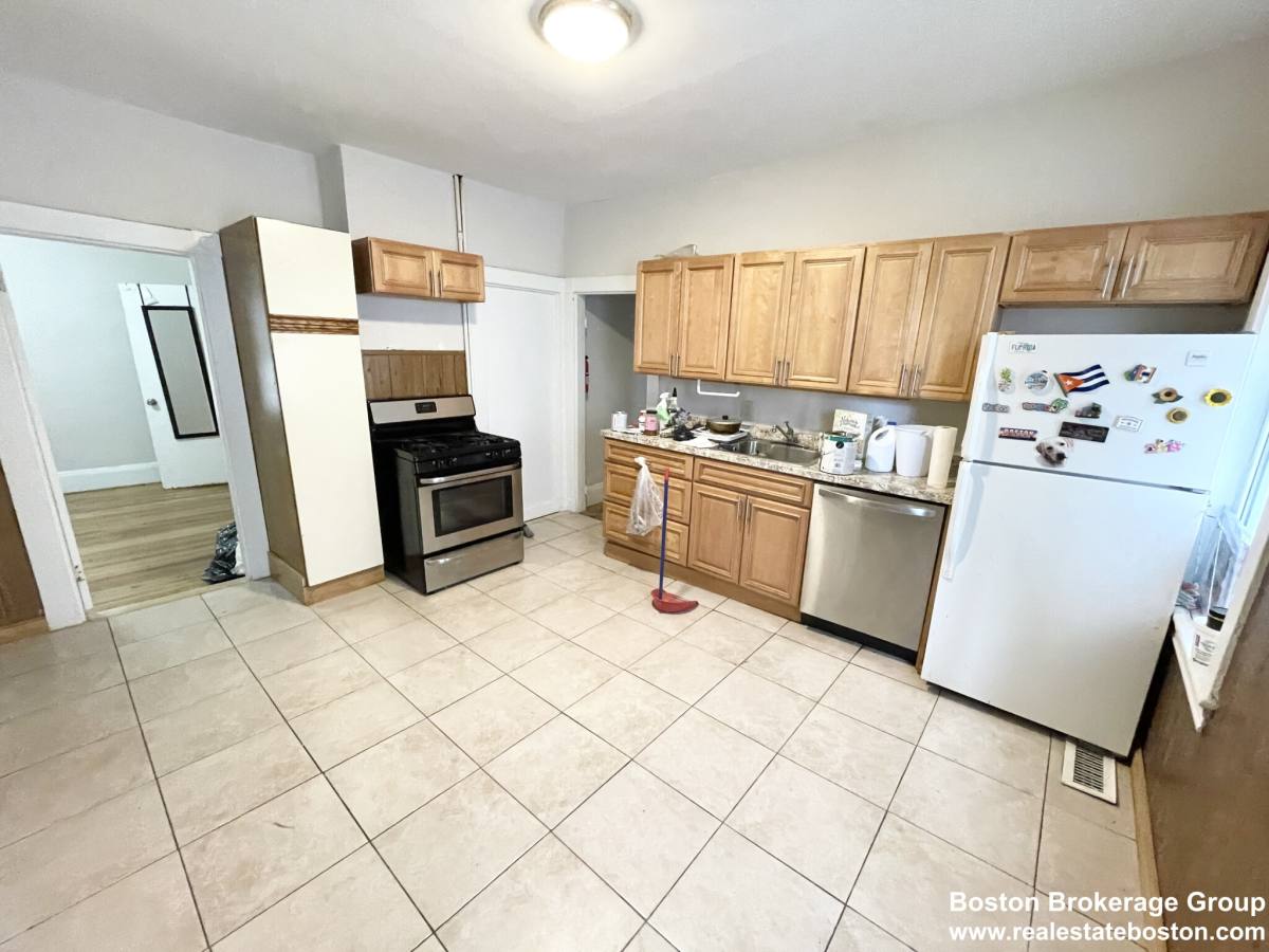 Apartment for rent at 10 Wave Ave #1, Dorchester, MA 02125