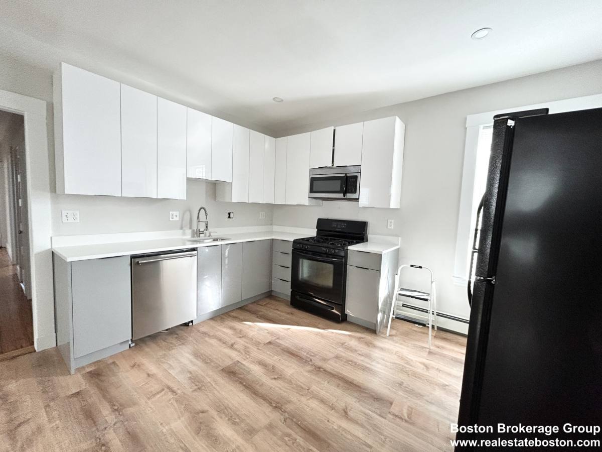 Apartment for rent at 24 Willis St #2, Dorchester, MA 02125