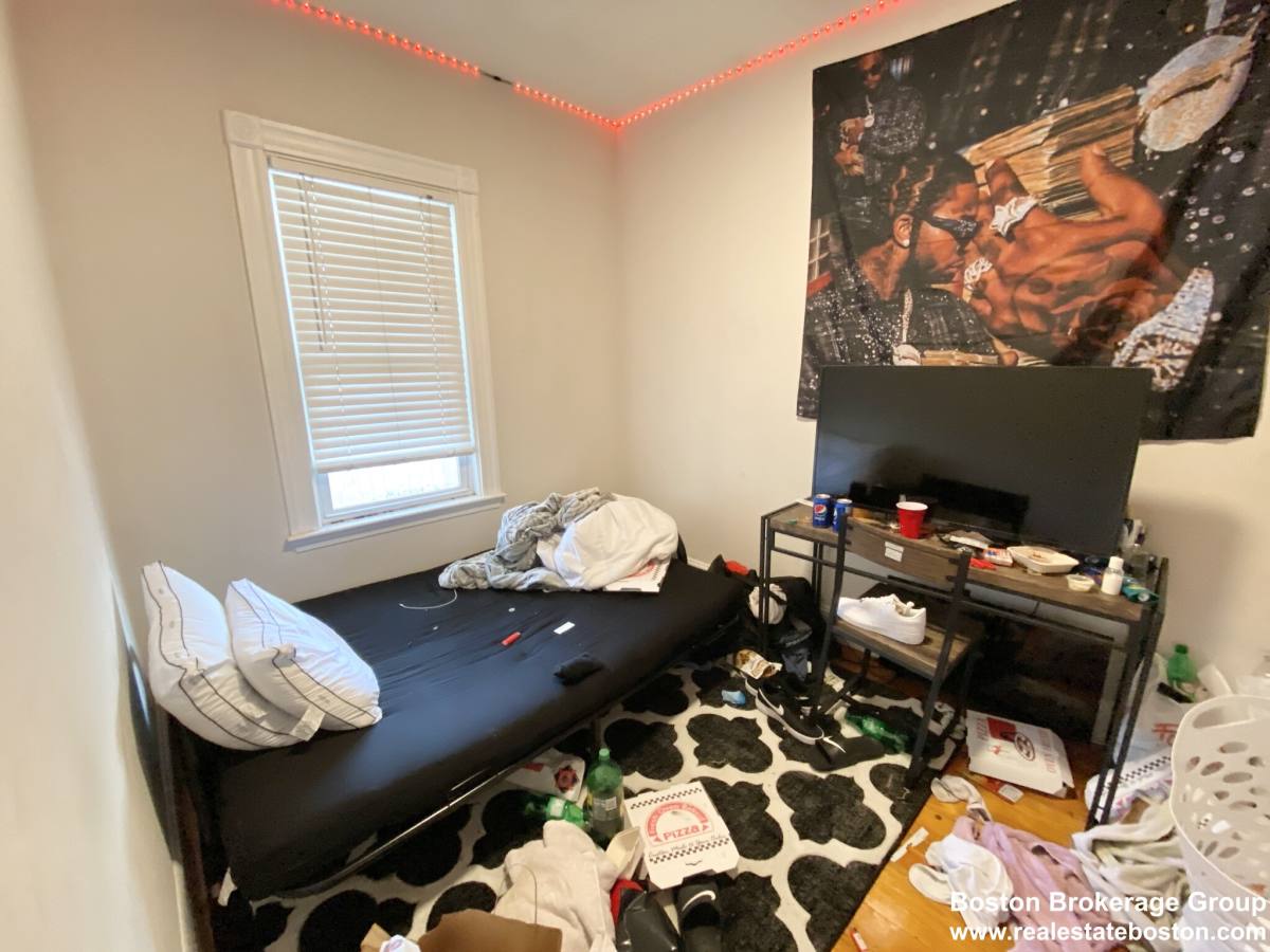 Apartment for rent at 108 Buttonwood St #3, Dorchester, MA 02125