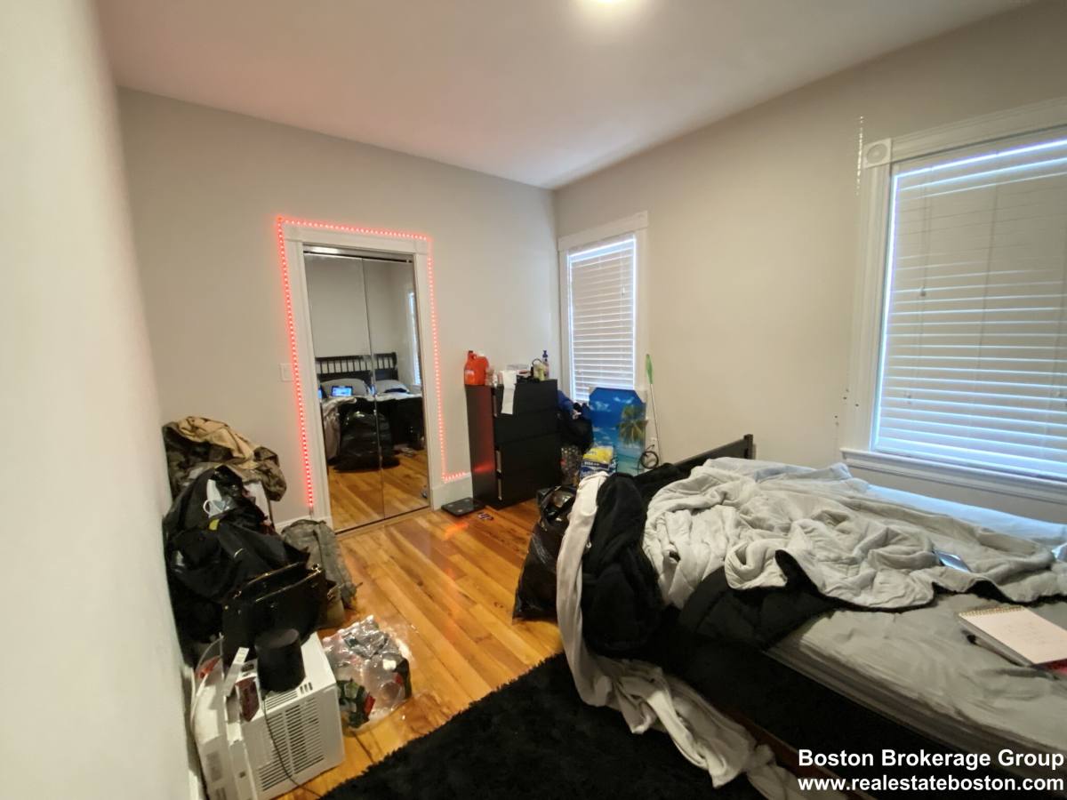 Apartment for rent at 108 Buttonwood St #3, Dorchester, MA 02125