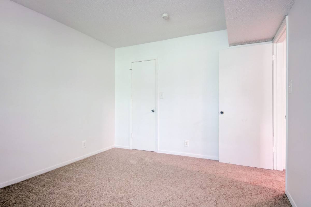 Apartment for rent at 2 Goose Creek Dr, Bloomington, IL 61701