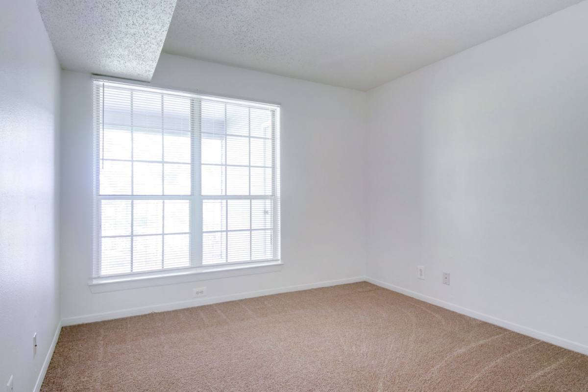 Apartment for rent at 2 Goose Creek Dr, Bloomington, IL 61701