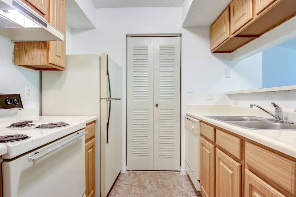 Apartment for rent at 2 Goose Creek Dr, Bloomington, IL 61701