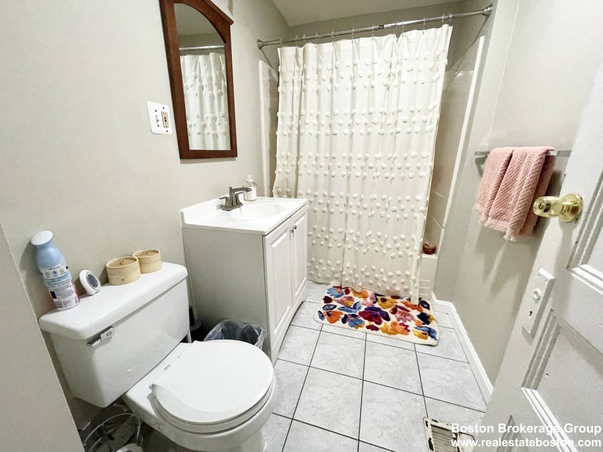Apartment for rent at 9 Taft St #1, Dorchester, MA 02125