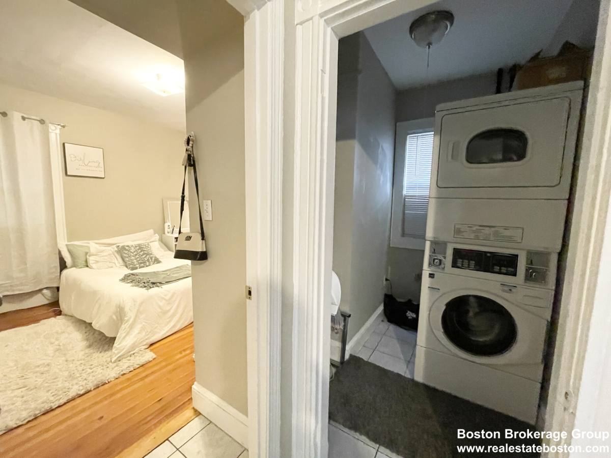 Apartment for rent at 9 Taft St #1, Dorchester, MA 02125