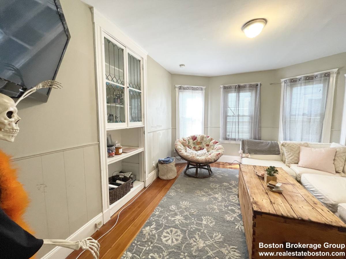 Apartment for rent at 9 Taft St #1, Dorchester, MA 02125