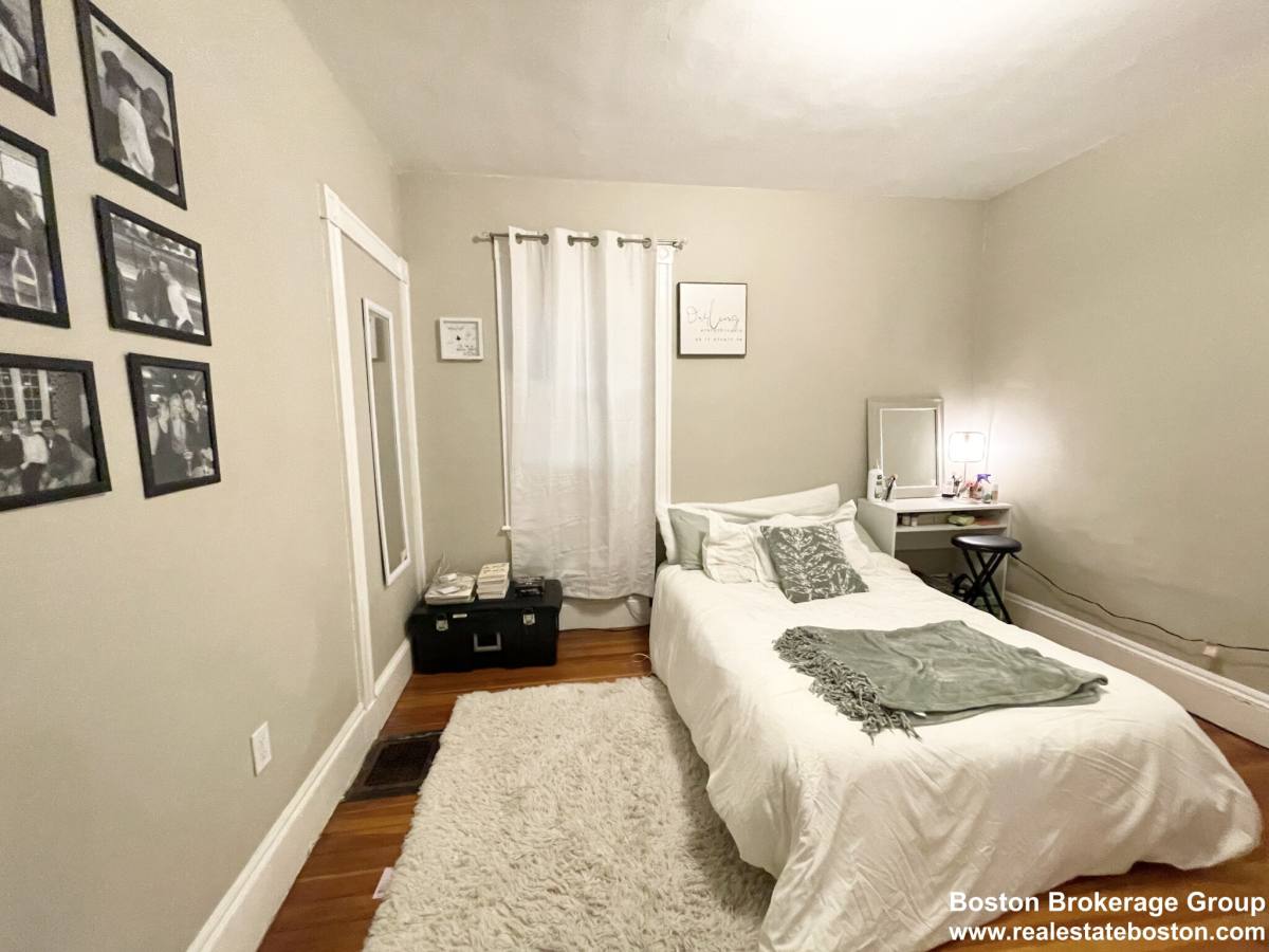 Apartment for rent at 9 Taft St #1, Dorchester, MA 02125