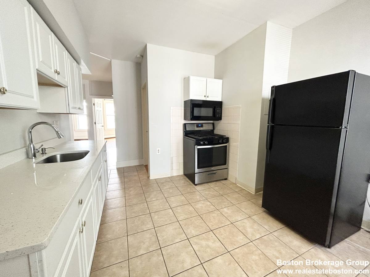 House for rent at 96 E Cottage St #2, Dorchester, MA 02125