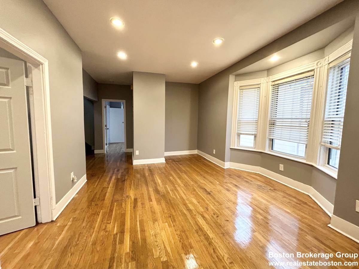 Apartment for rent at 14 Batchelder St #2, Dorchester, MA 02125