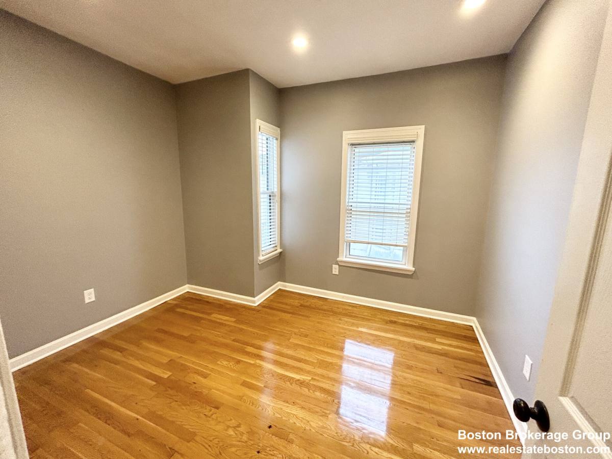 Apartment for rent at 14 Batchelder St #2, Dorchester, MA 02125