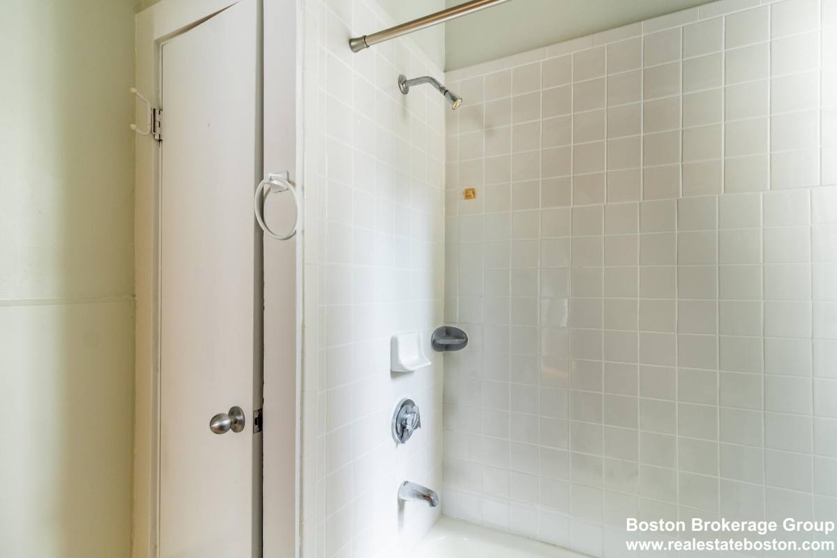 Apartment for rent at 787 Columbia Rd #1, Dorchester, MA 02125