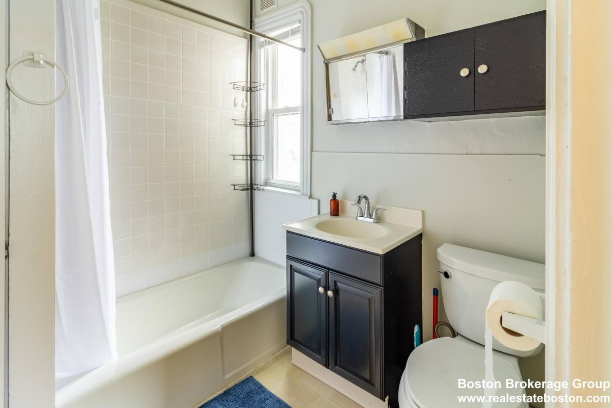 Apartment for rent at 787 Columbia Rd #1, Dorchester, MA 02125