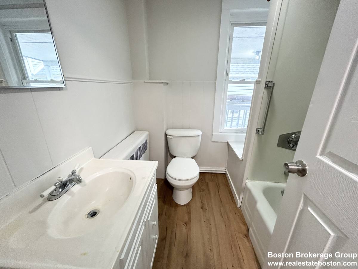 Apartment for rent at 13 Saratoga #2, East Boston, MA 02128
