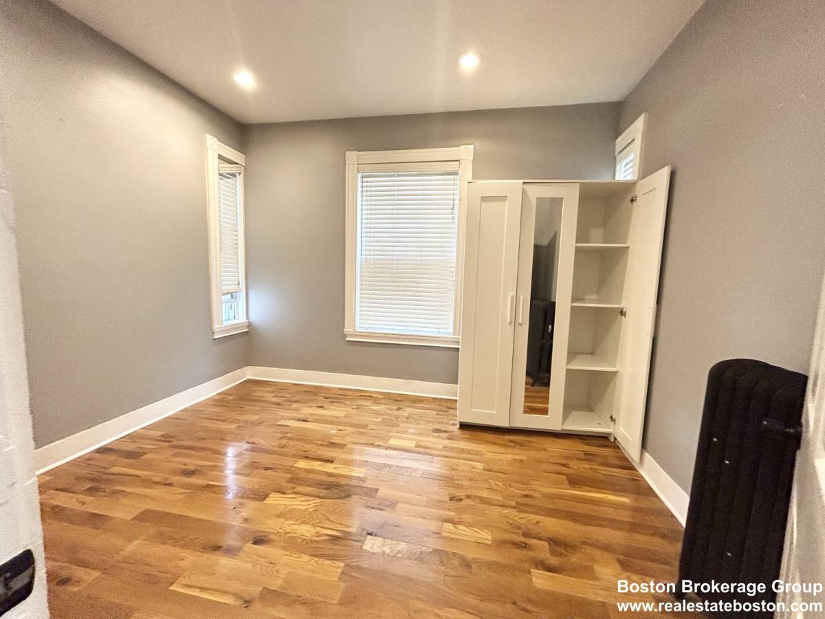 Apartment for rent at 14 Batchelder St #1, Dorchester, MA 02125