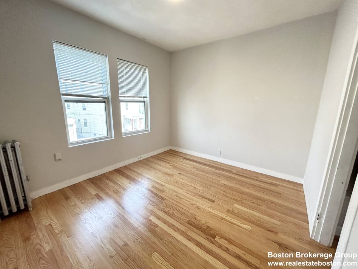 Apartment for rent at 18 Eastman St #2, Dorchester, MA 02125