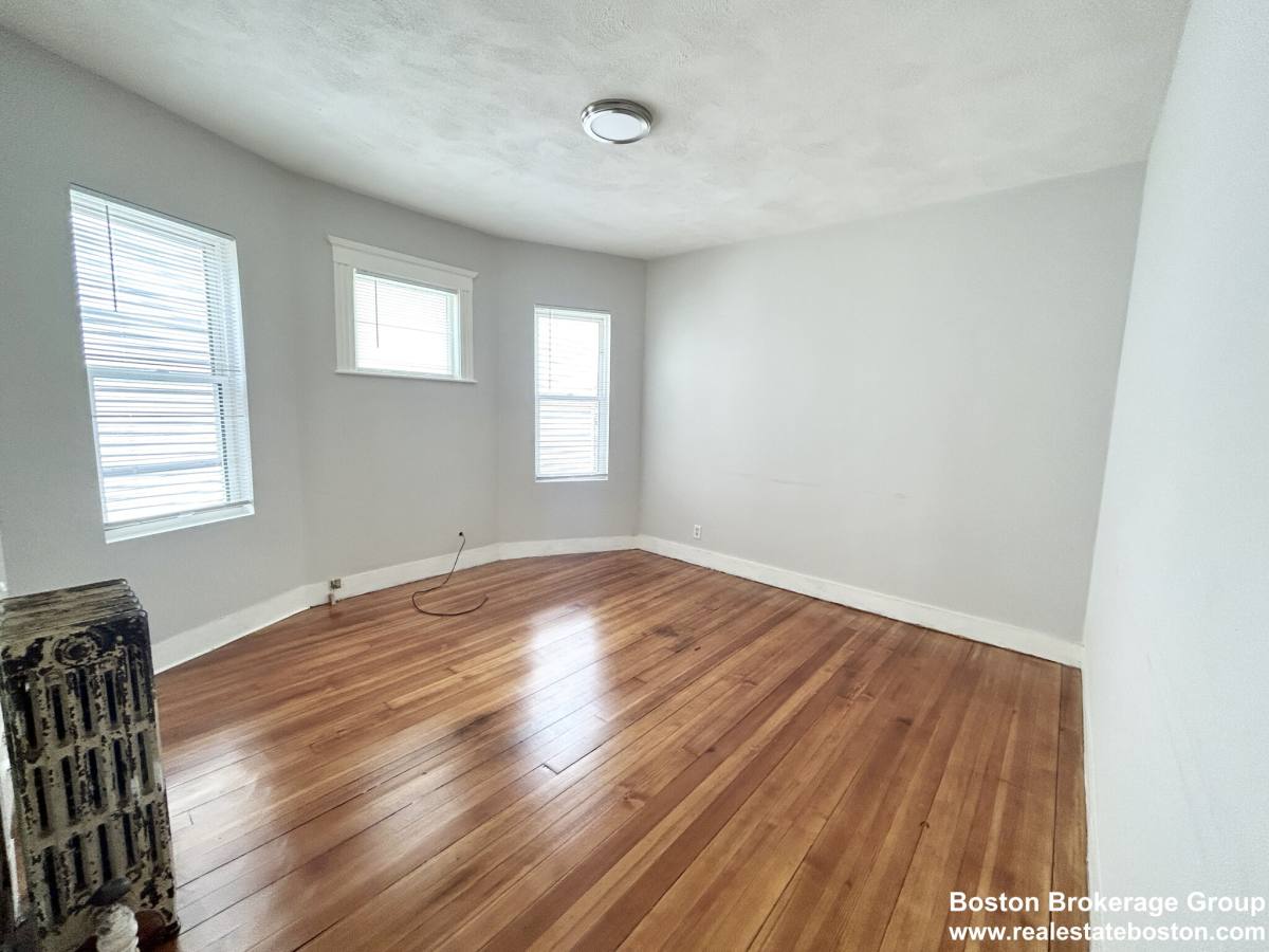 Apartment for rent at 18 Eastman St #2, Dorchester, MA 02125